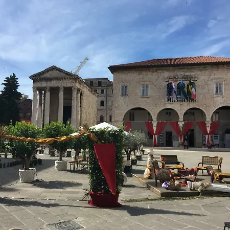 Istria Lila *